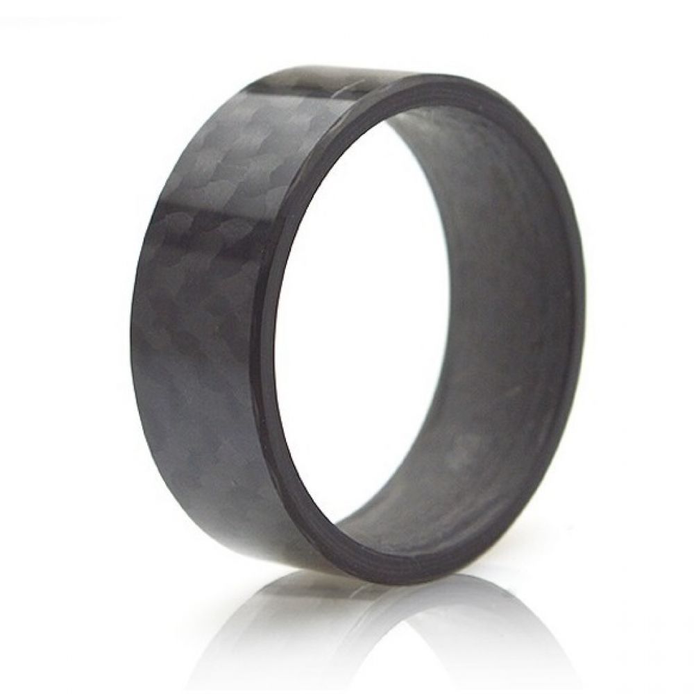 Fingerring aus edlem Carbon